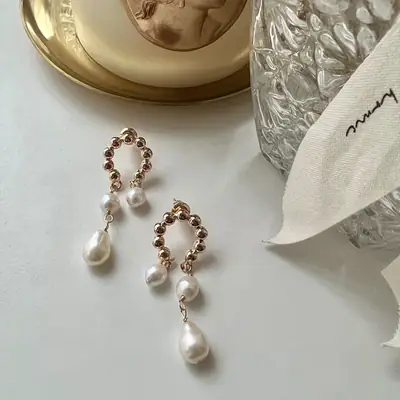 French Retro Pearl Ear Stud Earrings Gold Plated