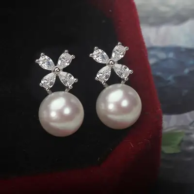 S925 Silver Pearl Earrings Four Leaf Clover 7.5mm