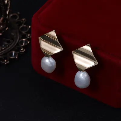 Geometric Pearl Earrings for Women Wholesale