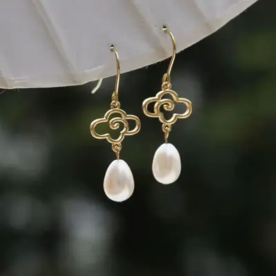 Natural Pearl Earrings Xiangyun Design