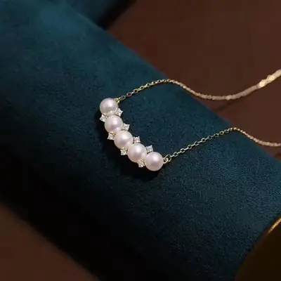 Classic Pearl Necklace with 5 Beads for Women