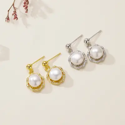 French Retro Pearl Earrings Gold Plated Hollow Flower Design