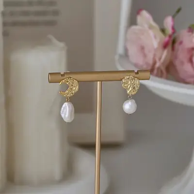 Gold Pearl Earrings for Women Fashion New Trendy