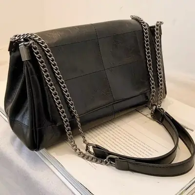 Black Quilted Crossbody Bag for Women Large Capacity 2025