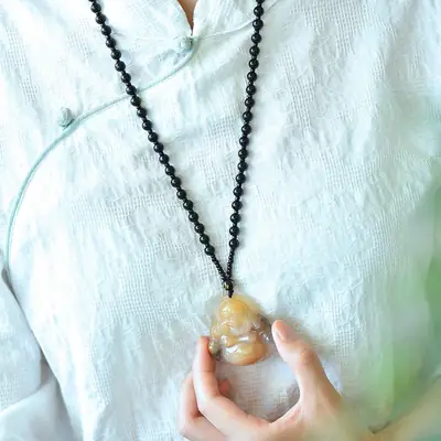 Xinjiang She Taicui Maitreya Buddha Pendant Natural Gold Silk Jade Chain
