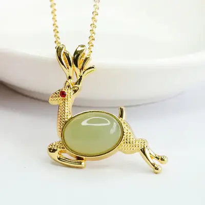 Guan Yu Jade Pendant with Little Deer Design Gold Necklace