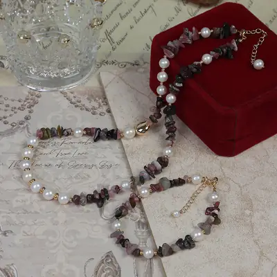 Niche Tourmaline Pearl Necklace for Women