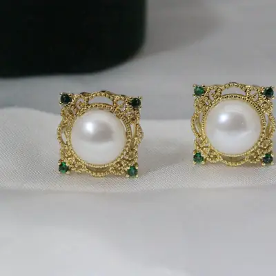 S925 Silver Pearl Green Star Earrings