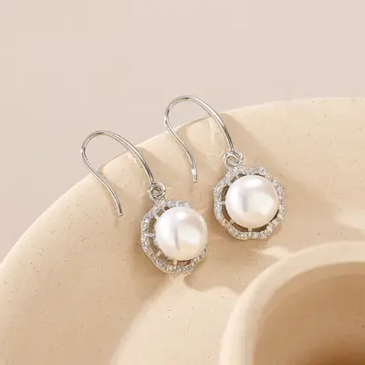 French Retro Pearl Earrings Light Luxury Hollow Flower Hook