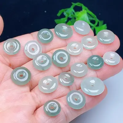 Natural Jade Small Buckle Button Pendant