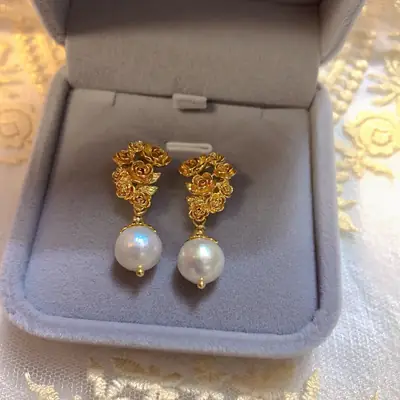 Elegant Golden Pearl Earrings for Women