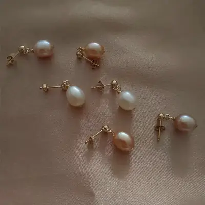 Vintage Pearl Earrings Light Purple Silver Needles