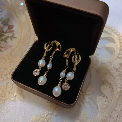 French Pearl Earrings for Women Elegant All-Match
