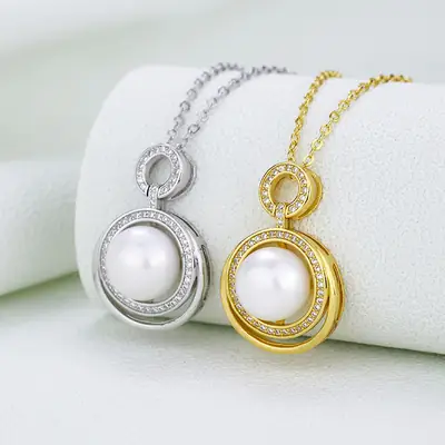 Golden Pearl Pendant Necklace for Women