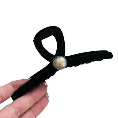 Elegant Black Pearl Hair Clips for Women