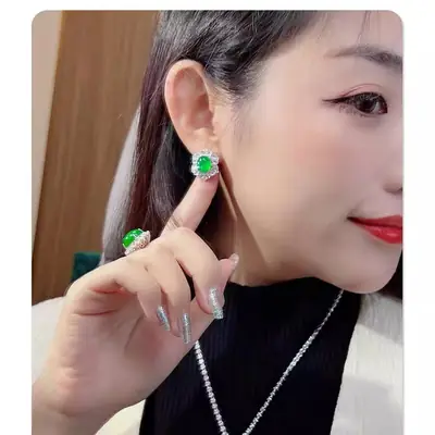 Yang Green Chalcedony Earrings with Rose Diamond Cutting