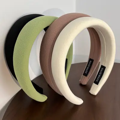 Black Retro Skull Top Sponge Headband for Women
