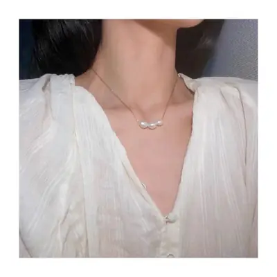 14k Gold Pearl Necklace Clavicle Chain White