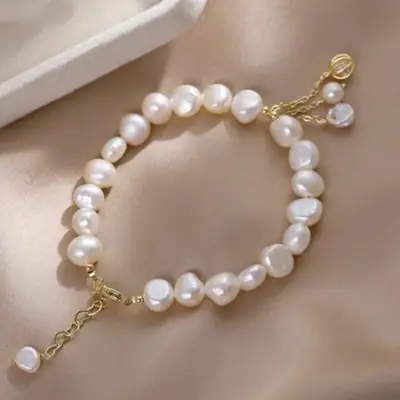 Natural Baroque Pearl Bracelet with Tassel Decoration