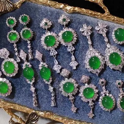 High Ice Inlaid Green Chalcedony Earrings Set