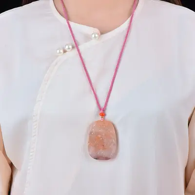 Exquisite Gold & Jade Beaming Necklace for Women