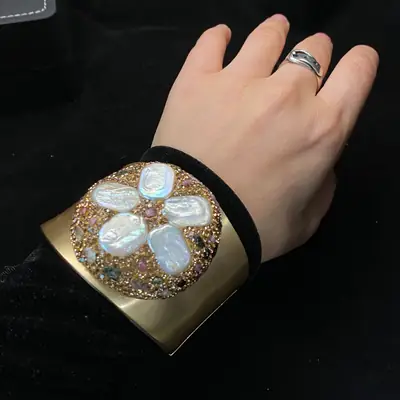 Wide Bristled Pearl Bracelet with Gold Plating
