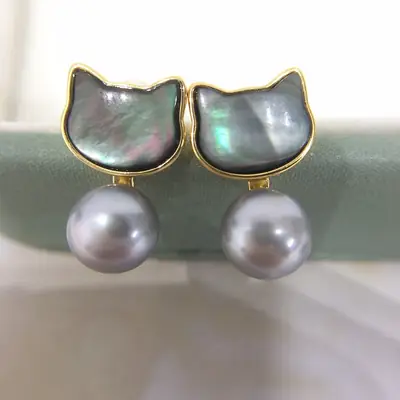 Cat Design Pearl Earrings for Women 18K Gold