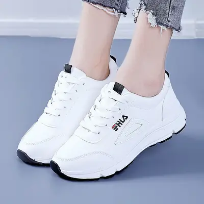 Women Leather Chunky White Sneakers Fila 2023