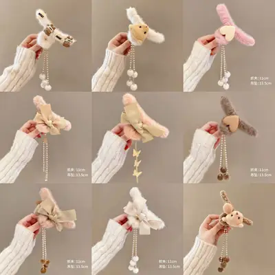 New plush flower hairpin with tassel and bear design
