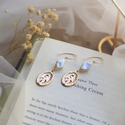 Vintage Pearl Earrings 14K Gold Coin Drop Drop Ear Hook