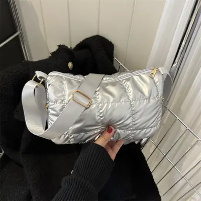 Black Quilted Shoulder Bag for Women 2023 Winter