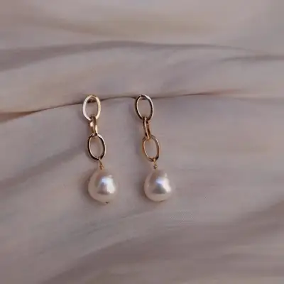 Pearl Earrings with Silver Needle for Women