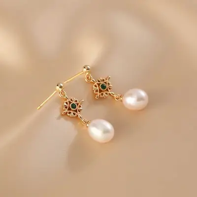Gold Pearl Earrings for Women Elegant Retro Design
