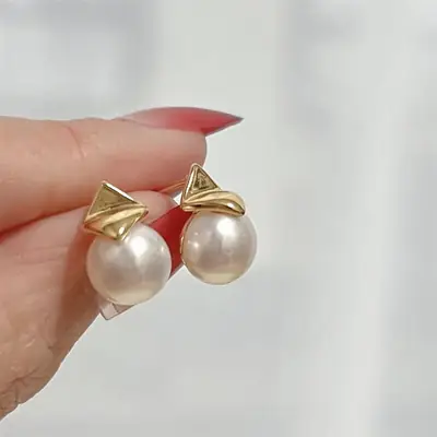 Pearl Yuhe Ear Stud Gold Plated White