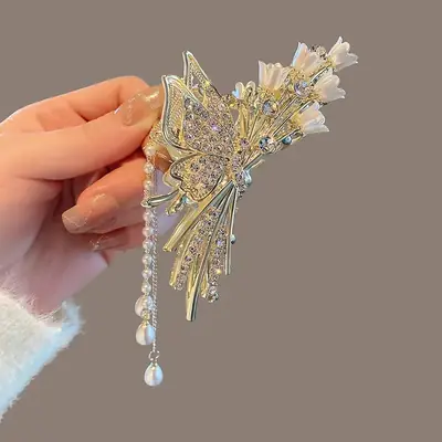 Lily Butterfly Hairpin with Tassel Back Clip