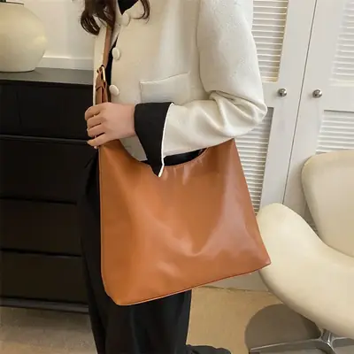 Women's Large-Capacity Soft Leather Commuter Tote Bag