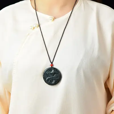 Hetian Jade Snake Pendant Necklace Black Red