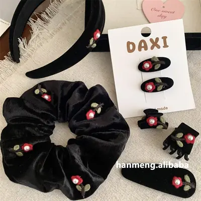 Black Velvet Pearl Hairpins for Women
