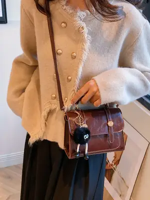 Women's Textured Shoulder Bag Brown New 2023