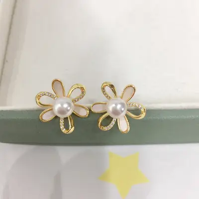 Zhuji Pearl Daisy Earrings 18K Gold Filled Women