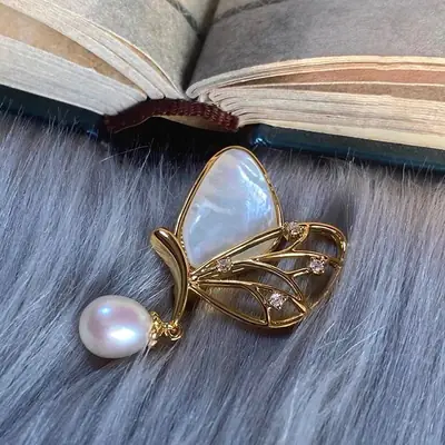 Butterfly Brooch with Freshwater Pearl & Gold Plated