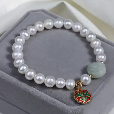 Natural Freshwater Pearl Bracelet with Hetian Jade Pendant