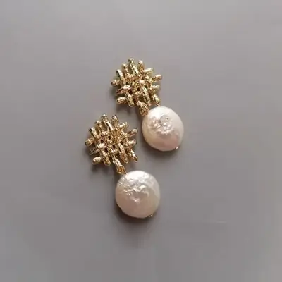 Women's Korean Style Pearl Earrings Gold Plated 14K