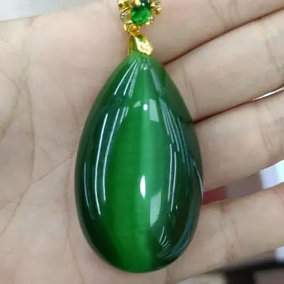 Green Water Drop Jade Pendant Necklace for Women