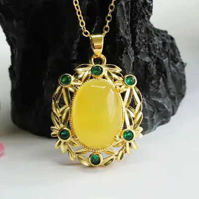 Guan Yu Amber Pendant Necklace Ethnic Gold Green Stones