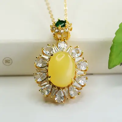 Aiyu Yellow Honey Amber Necklace Women's Gold Plated Pendant
