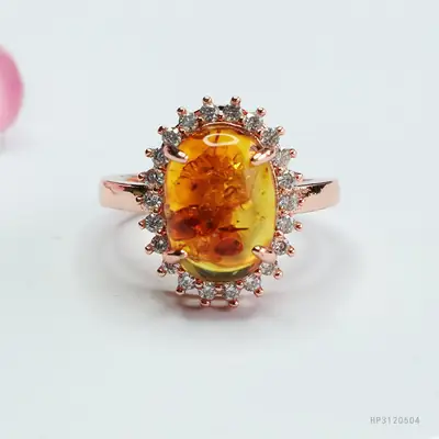 Guan Yu Natural Amber Ring Sunflower Design