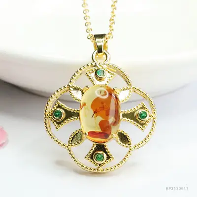 Guan Yu Natural Amber Pendant Necklace Ethnic Style Gold