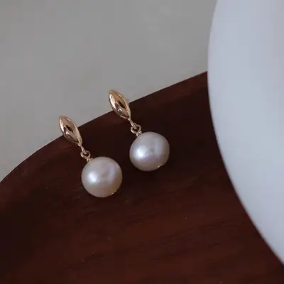 S925 Silver Pearl Earrings French Niche Small Elegant