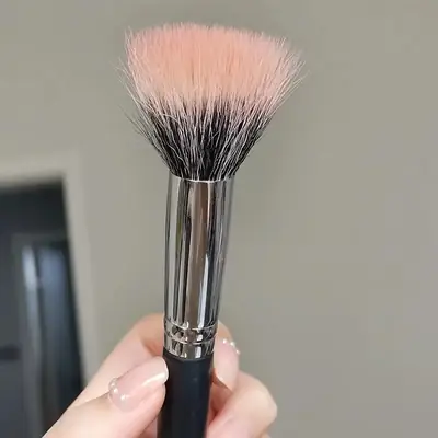 Double Layer Blush Brush White Black Fine Light Transition